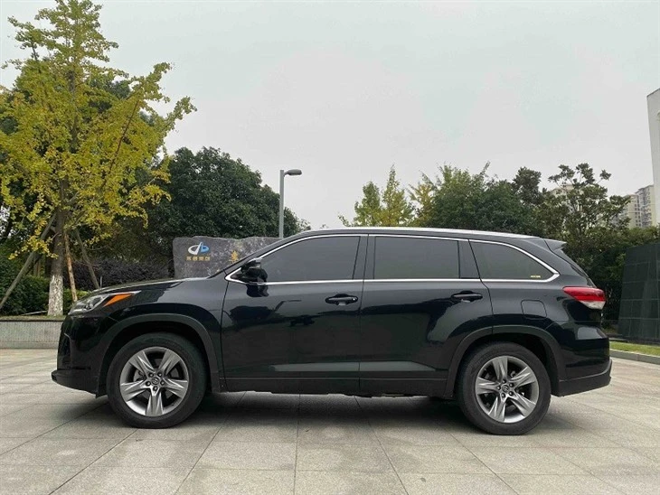 2018 Toyota Highlander 2.0T 4WD Luxury Edition 7Seater National VI suppliers 2018 Toyota Highlander 2.0T 4WD Luxury Edition 7Seater National VI suppliers