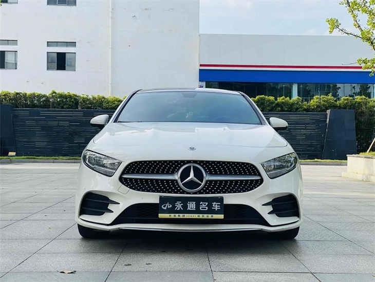 Mercedes2022 Mercedes-Benz A-Class A 180 L Sport Sedan