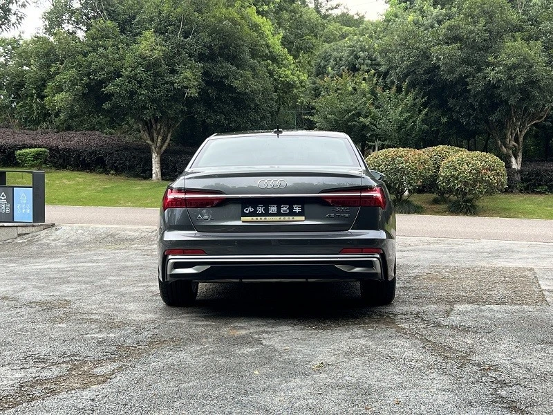 3 3